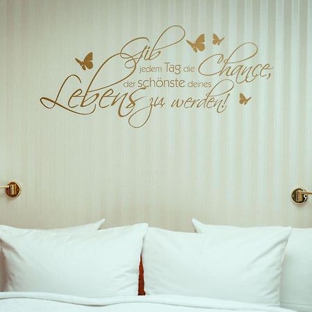 Landhotel Classic Oranienburg Eksteriør billede